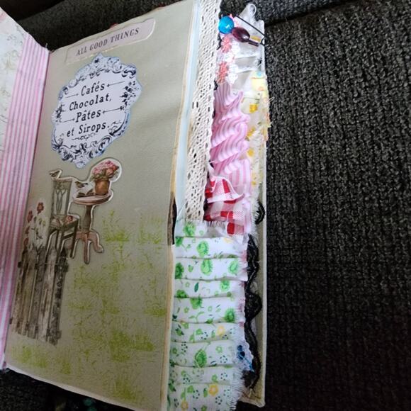 "More Than Happy" Junk Journal, 9in x 6in x 2.5in, 158pages - Picture 4 of 15